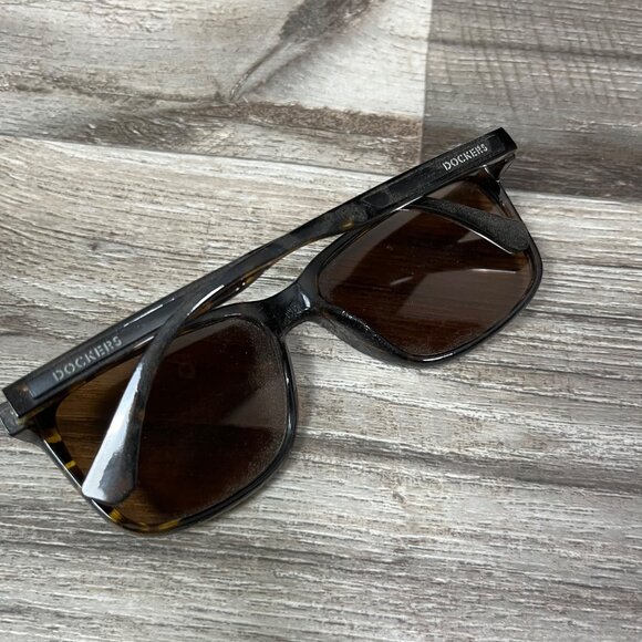 Dockers Tinted Sunglasses Unisex Golden Brown - Picture 5 of 5